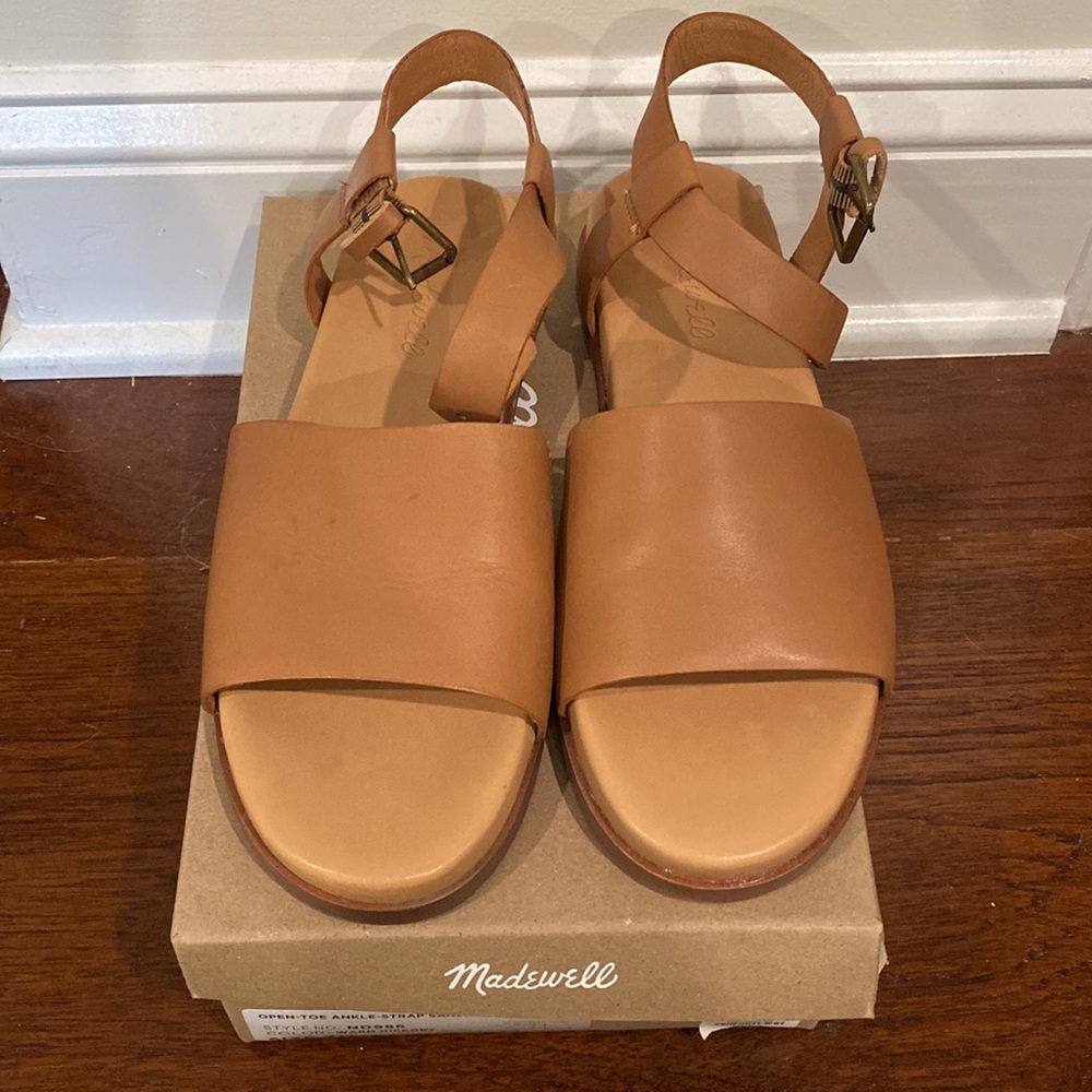 Madewell The Noelle Ankle Strap Flat Sandal - New without box Womens 7.5